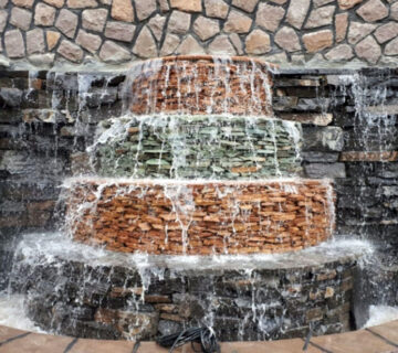 آبنماهای طبیعی و برکه